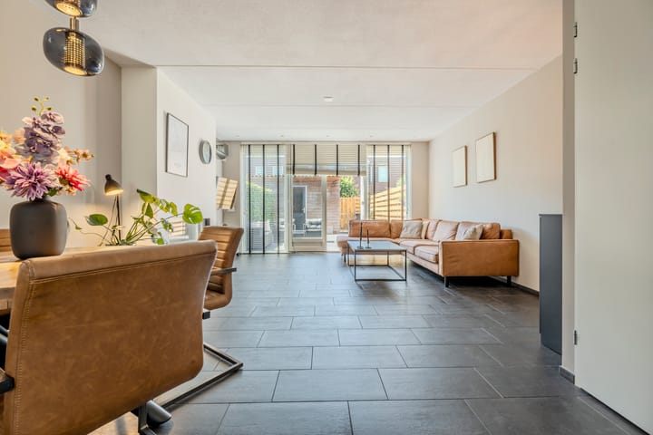 Foto 19 van Koningspage 62