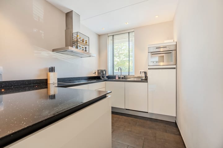 Foto 25 van Koningspage 62