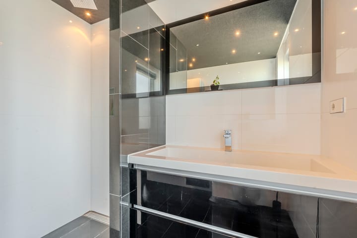 Foto 37 van Koningspage 62