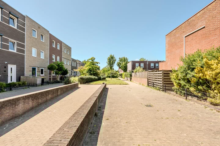 Foto 47 van Koningspage 62