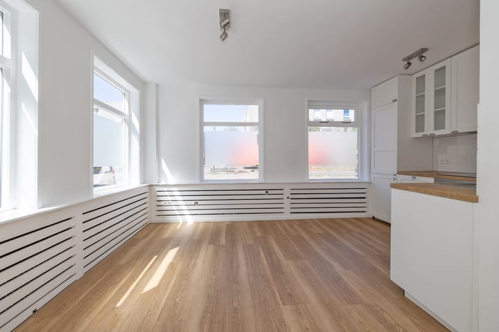 Foto 8 van Julianastraat 12