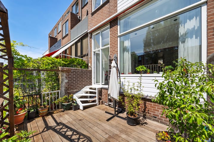 Foto 15 van Weigeliapark 7