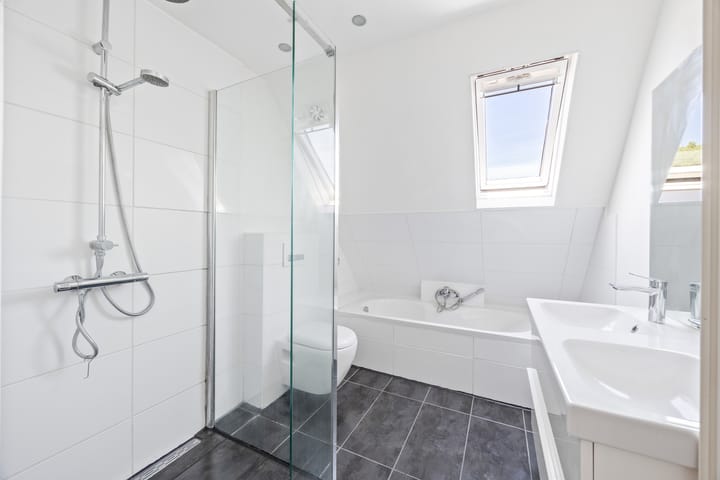 Foto 25 van Weigeliapark 7