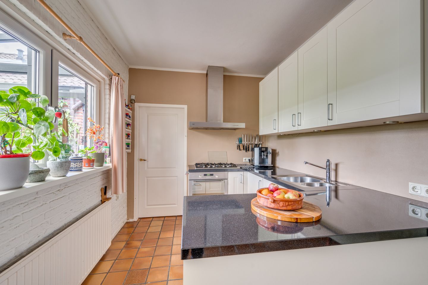 Photo 14 of Liviuslaan 8