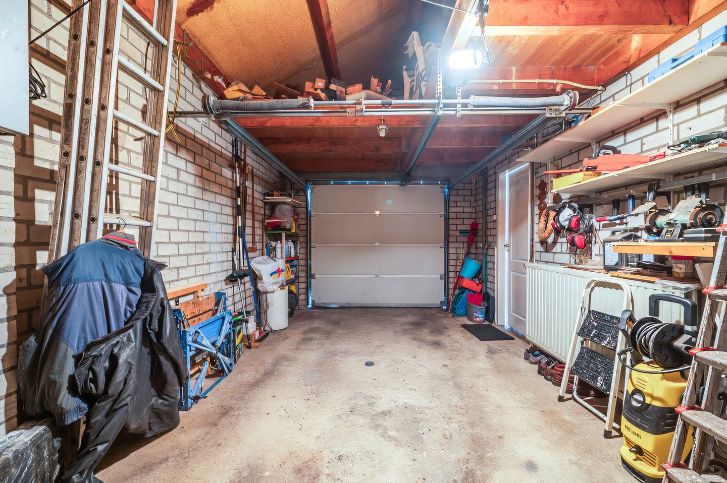 Photo 35 of Liviuslaan 8