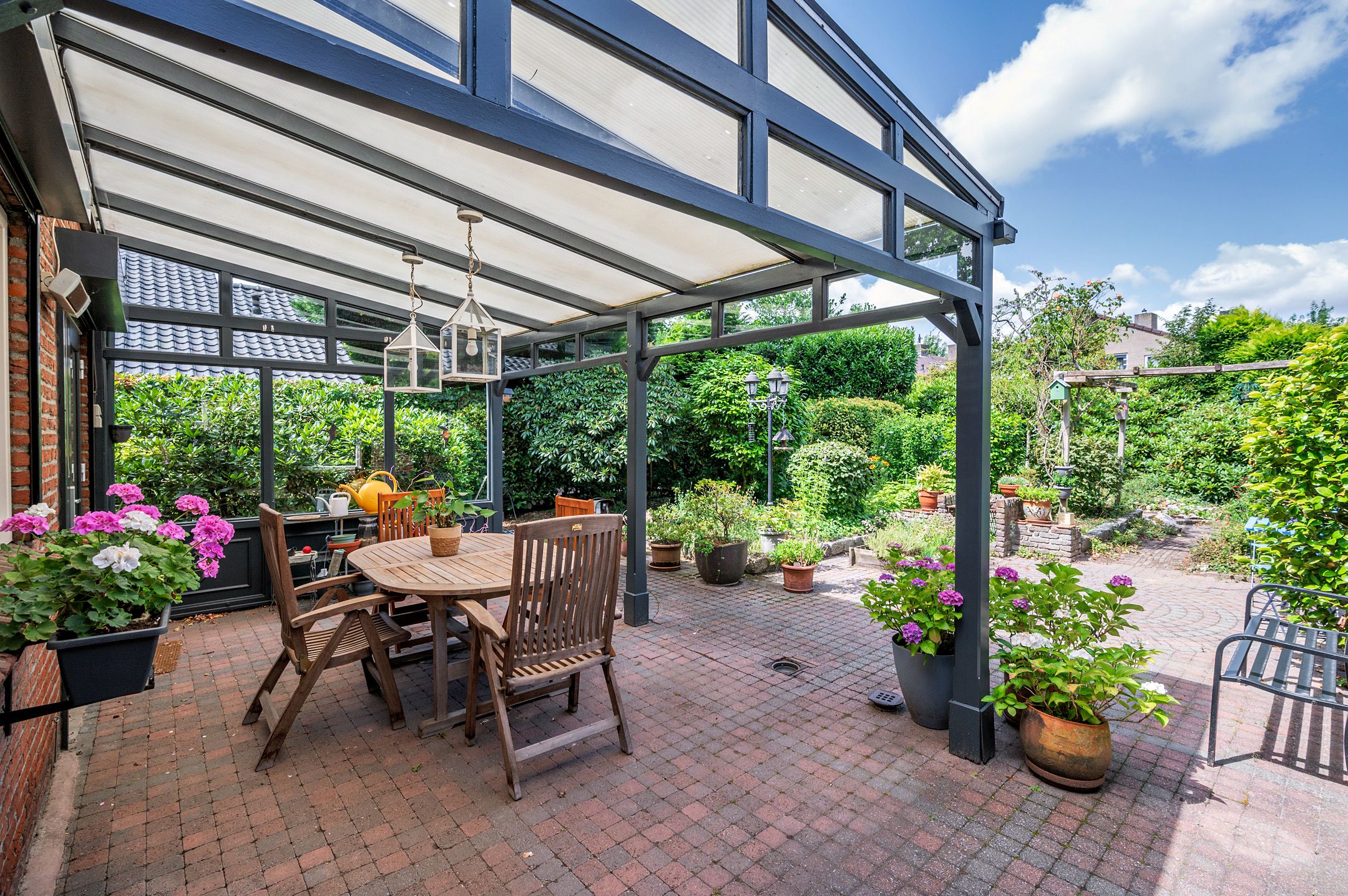 Photo 36 of Liviuslaan 8