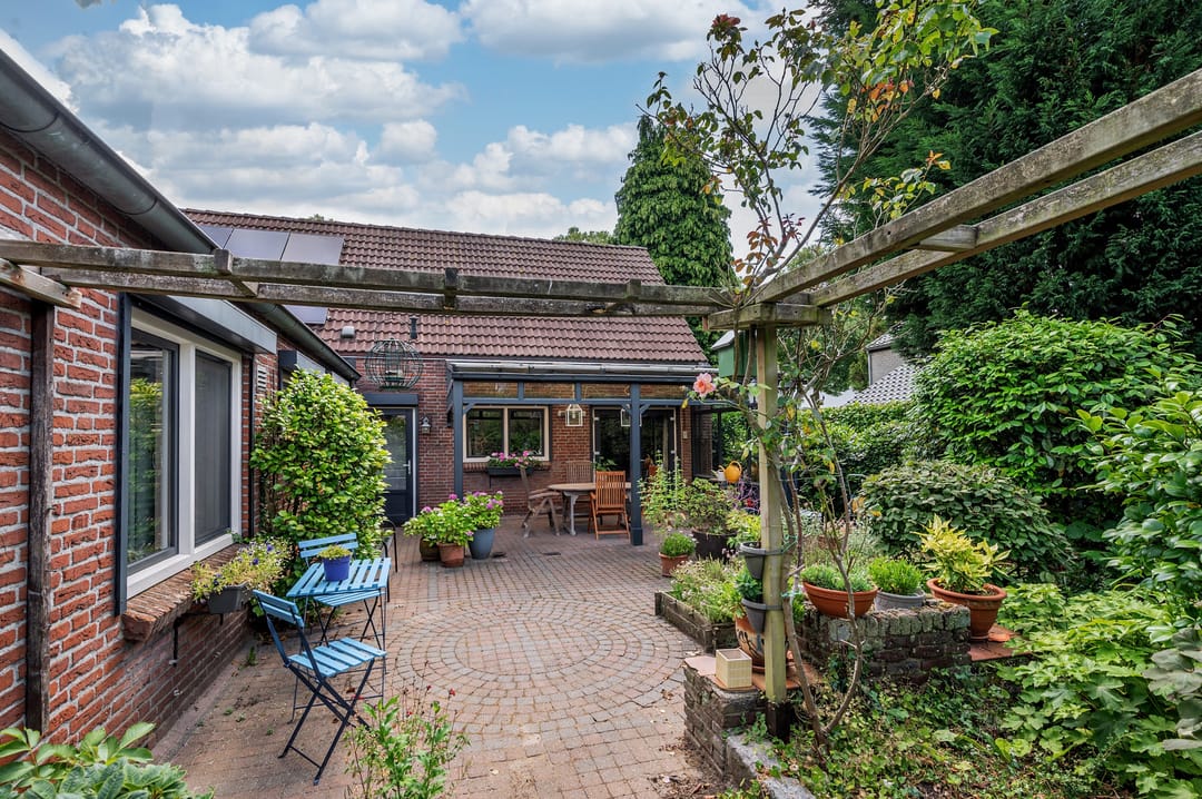 Photo 43 of Liviuslaan 8