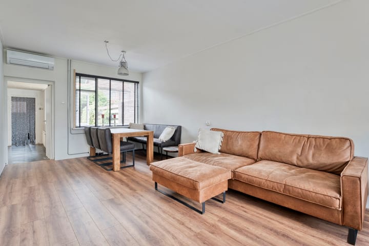 Foto 9 van Meidoornplein 26