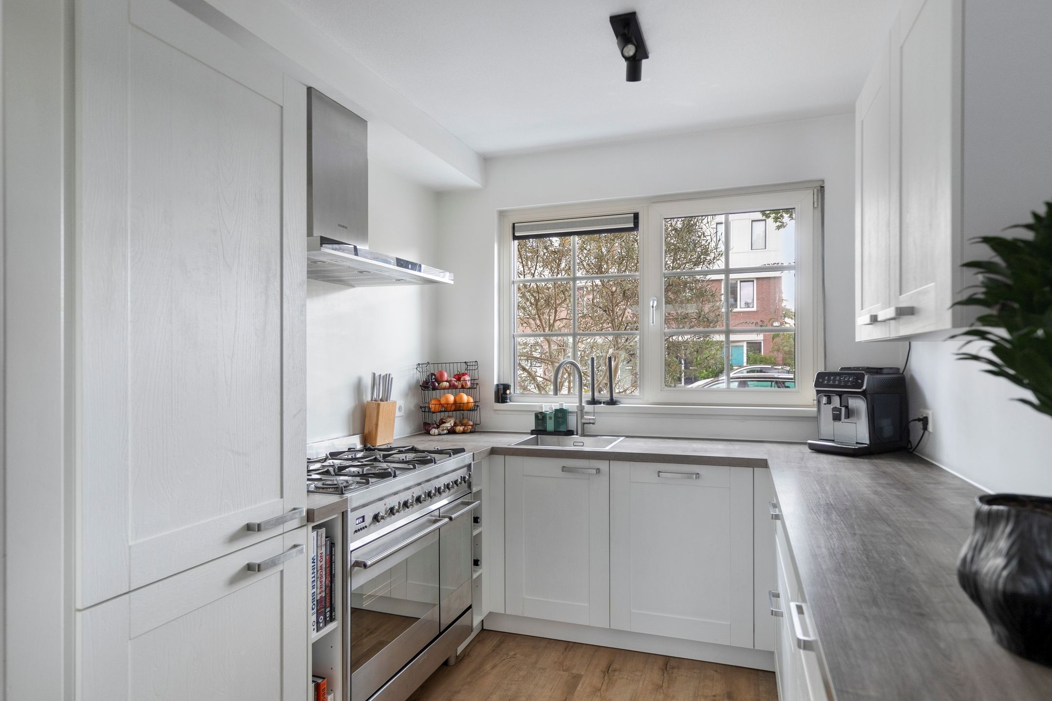 Photo 3 of Van Beethovenlaan 79