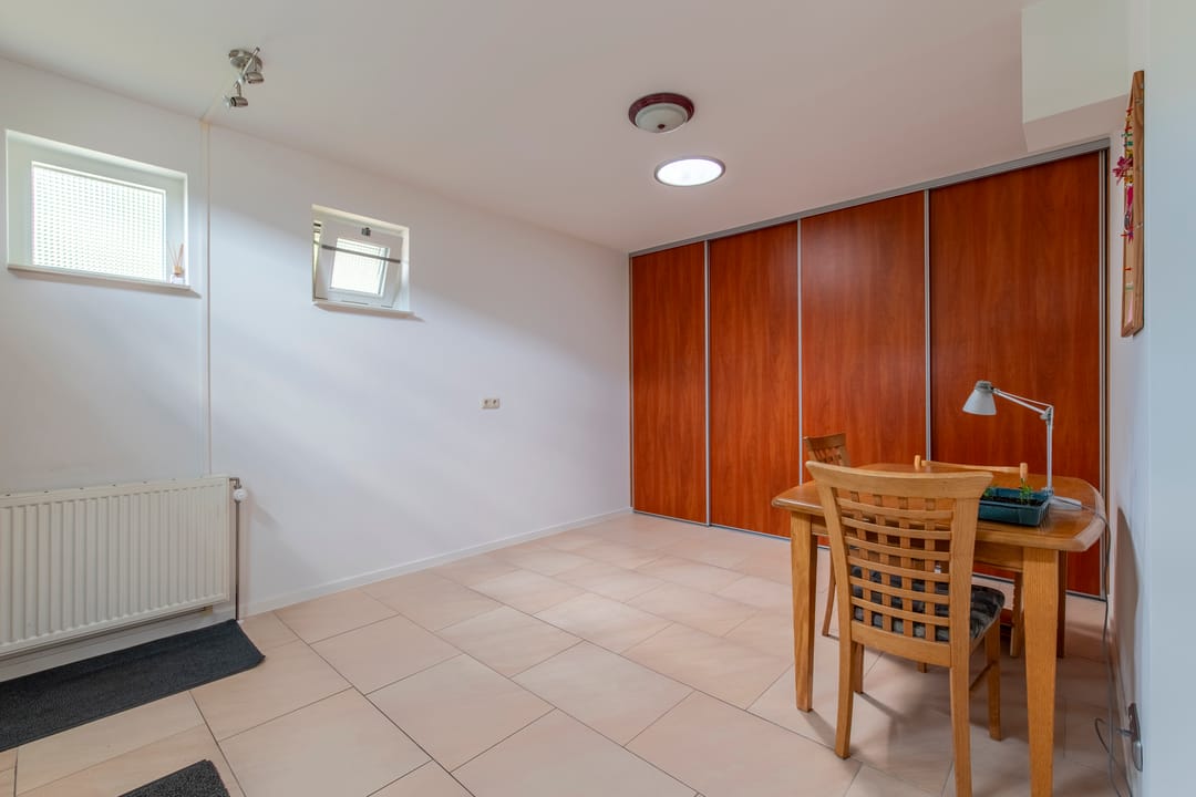 Foto 17 van Van Veldekelaan 2