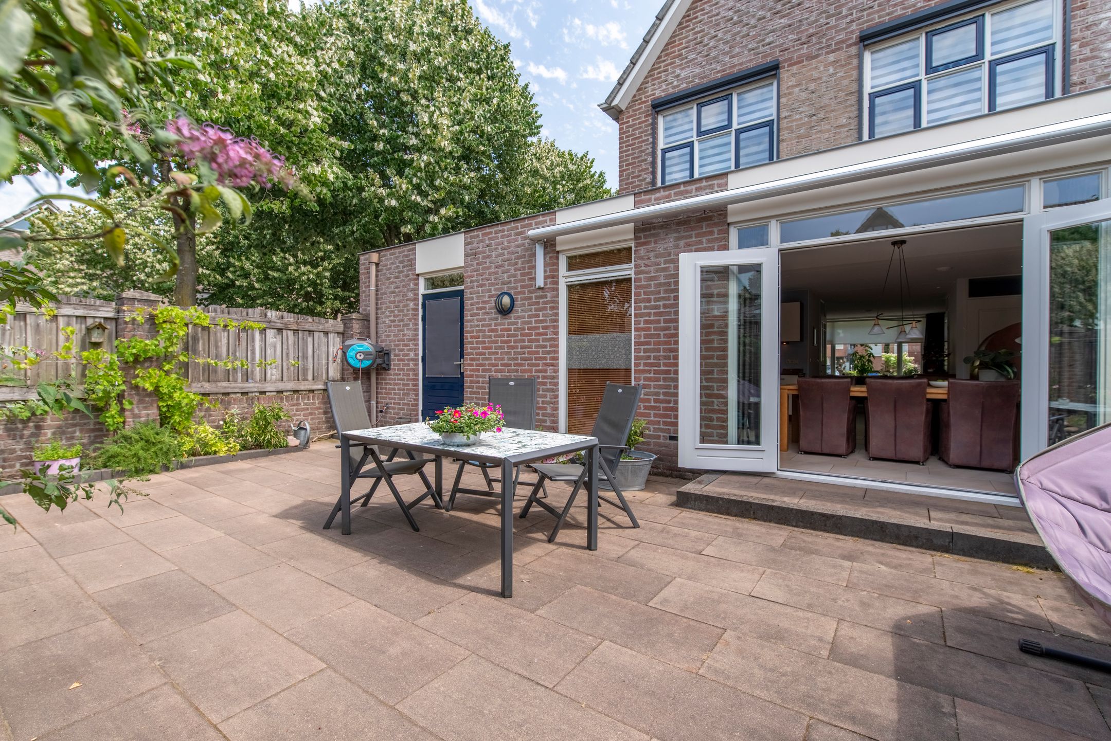 Foto 39 van Van Veldekelaan 2