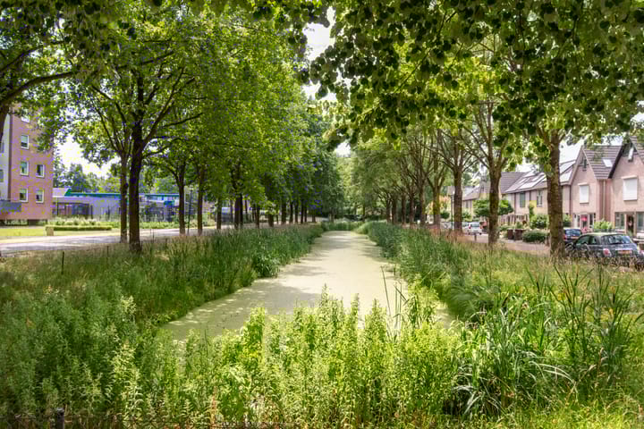 Foto 4 van Van Veldekelaan 2