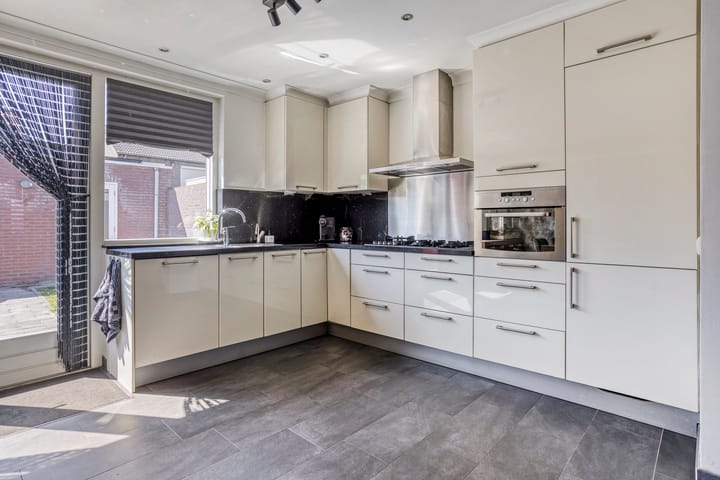 Foto 20 van van Graftstraat 17