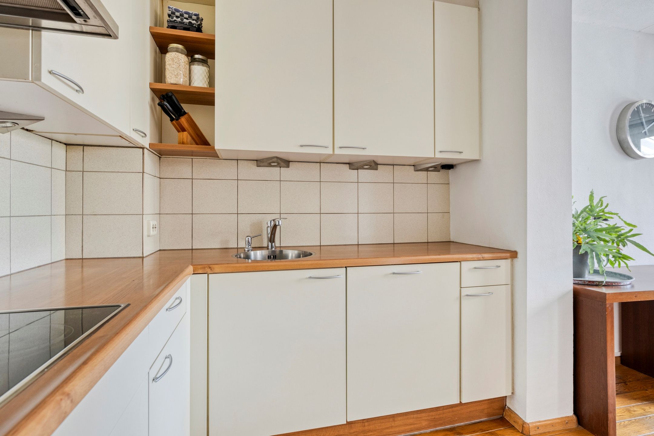 Foto 15 van Aan het Beeker Kruis 19