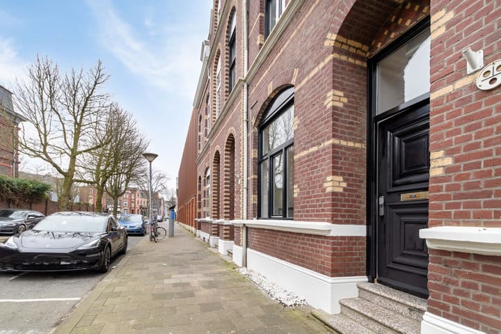 Foto 18 van Noord Buitensingel 17-B