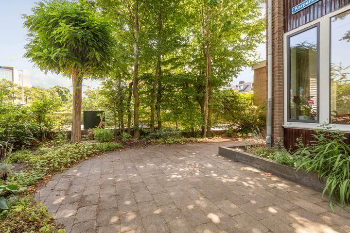 Photo 10 of Karperstraat 38