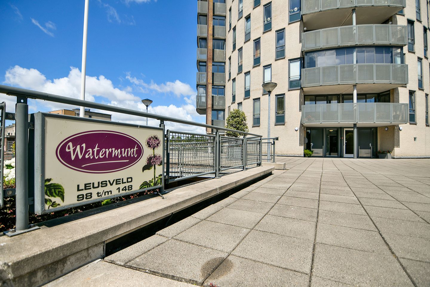 Photo 34 of Leusveld 106