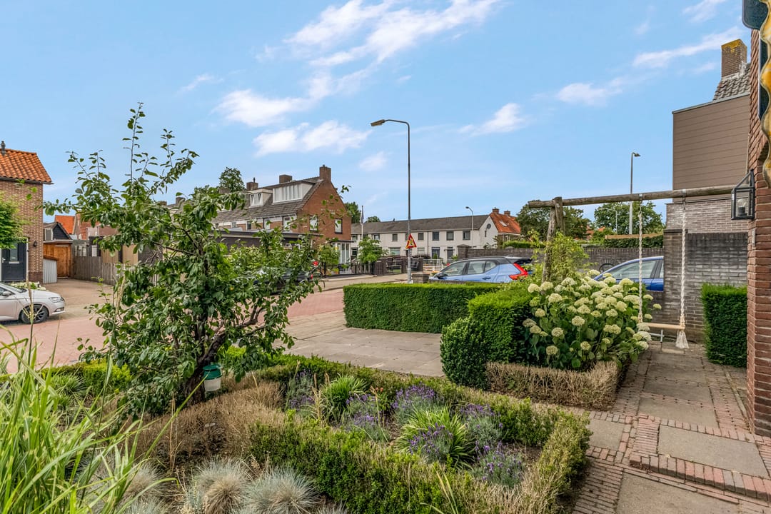 Foto 41 van Vincent van Goghstraat 1