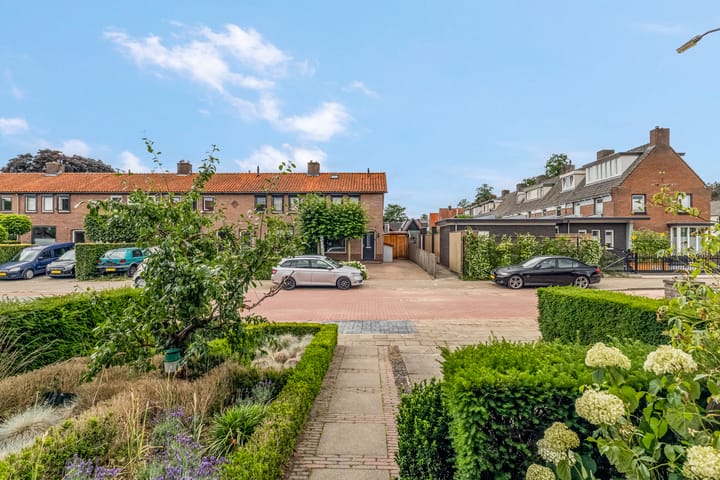 Foto 42 van Vincent van Goghstraat 1