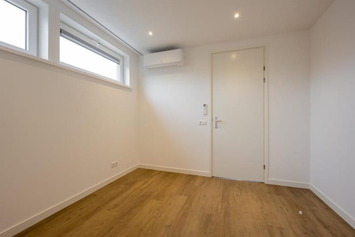 Foto 16 van Walter van Amersfoortstraat 73