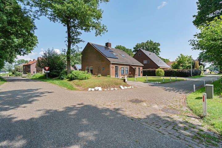 Photo 60 of de Braambrink 7