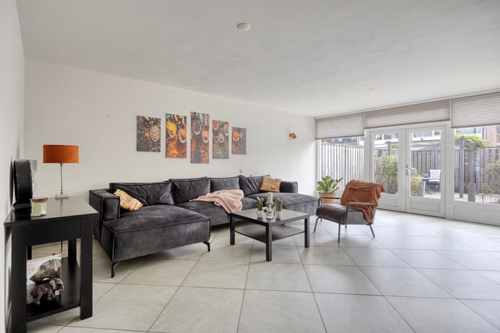 Photo 6 of Kamillelaan 18