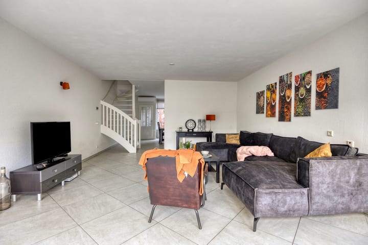 Photo 7 of Kamillelaan 18