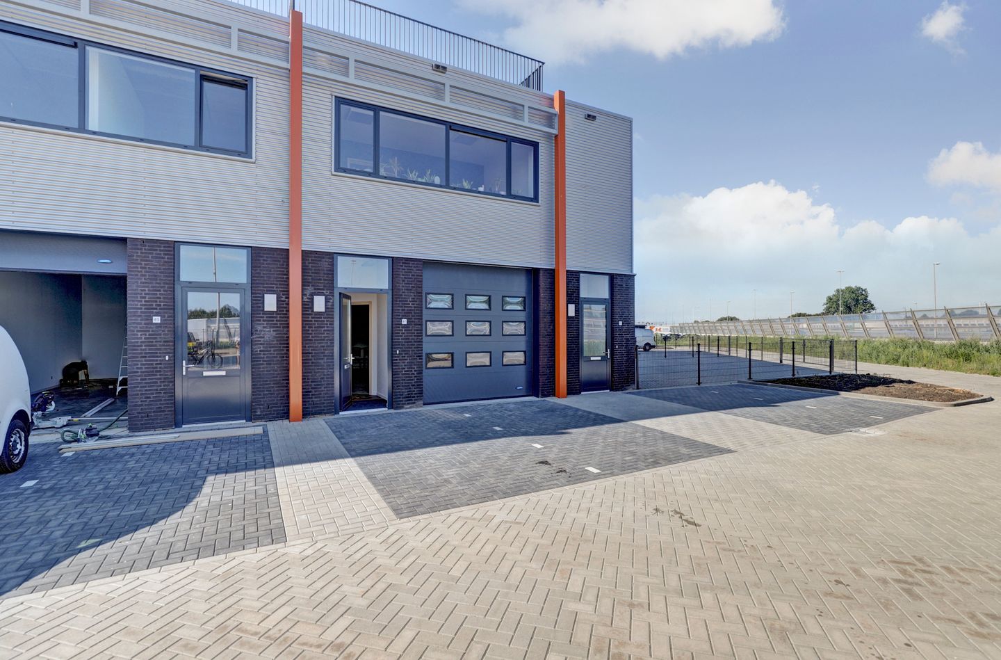 Bekijk foto 1 van Cilinderweg 87