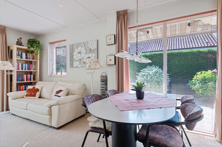 Foto 8 van De Witte Raaflaan 24