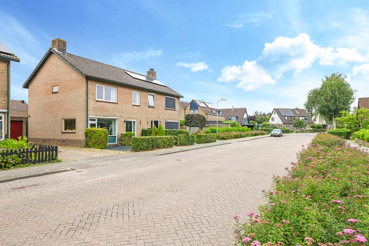 Photo 58 of Bernadottestraat 5