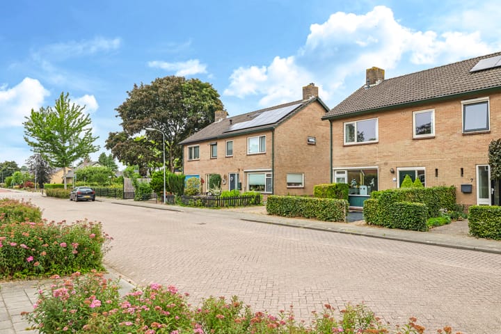 Photo 60 of Bernadottestraat 5