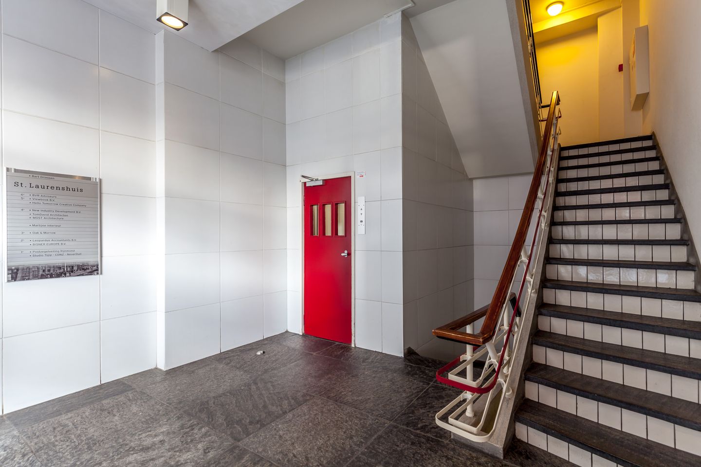 View photo 4 of Westewagenstraat 60