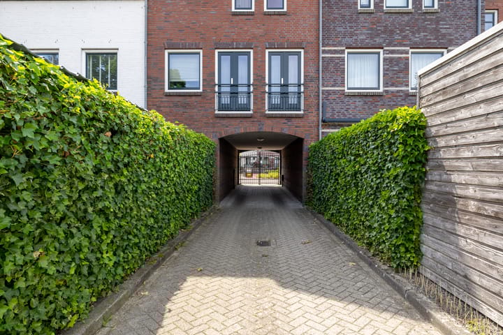 Foto 31 van Landstraat 182