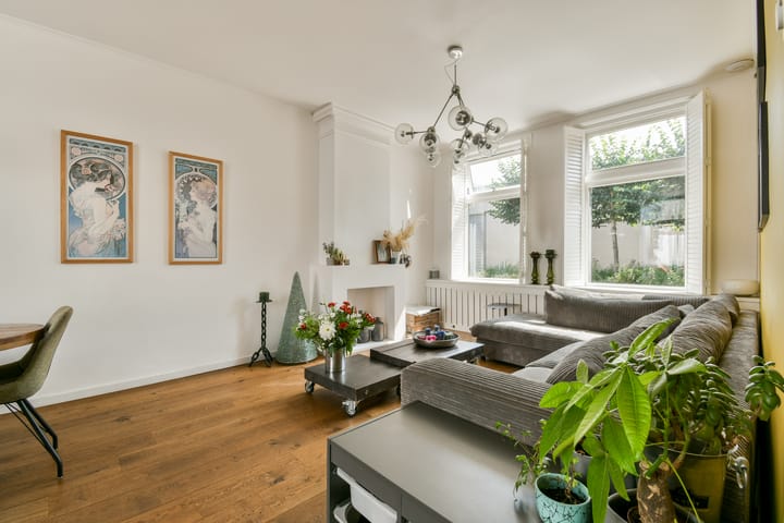 Photo 9 of Willemstraat 29