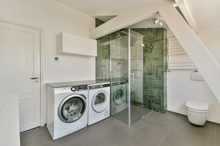 Photo 32 of Willemstraat 29