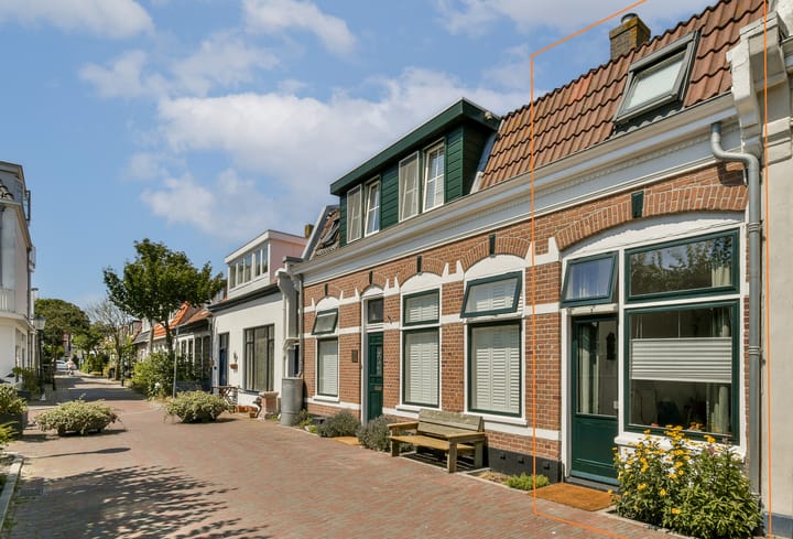 Photo 35 of Willemstraat 29