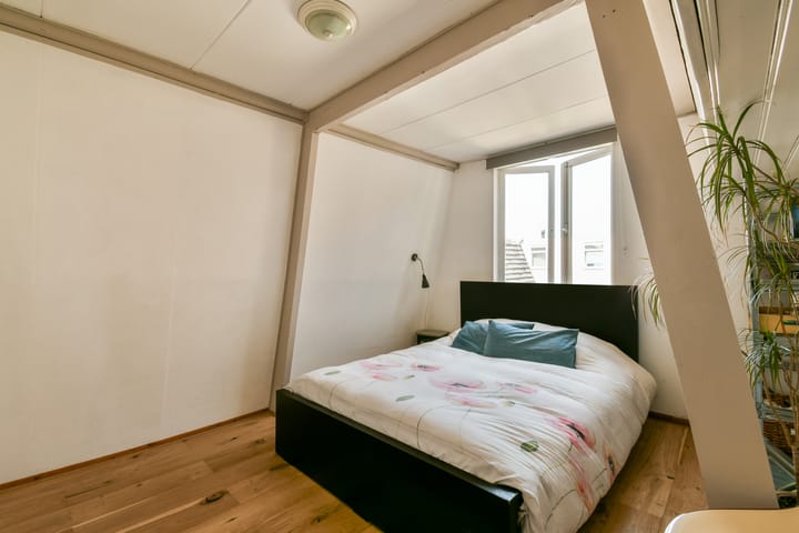 Photo 42 of Willemstraat 29