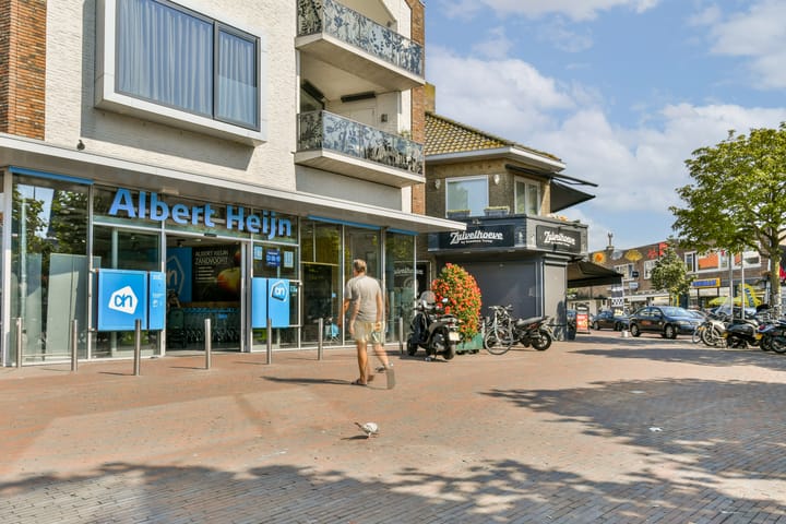 Photo 46 of Willemstraat 29