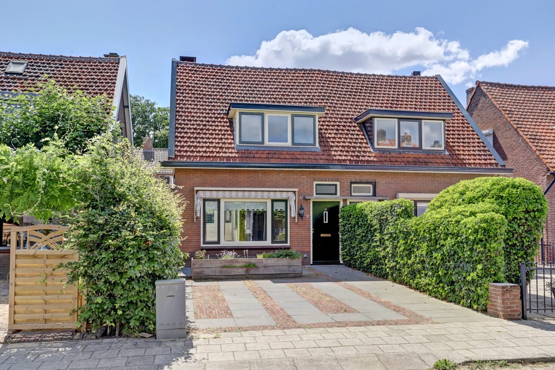 Foto 1 van Verlengde Middelweg 17