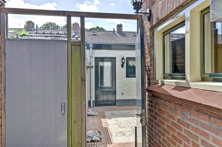 Foto 24 van Verlengde Middelweg 17