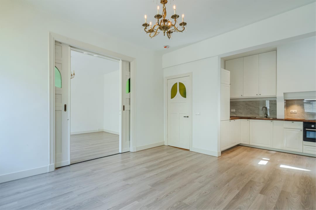 Photo 22 of Van Kinsbergenstraat 1-B