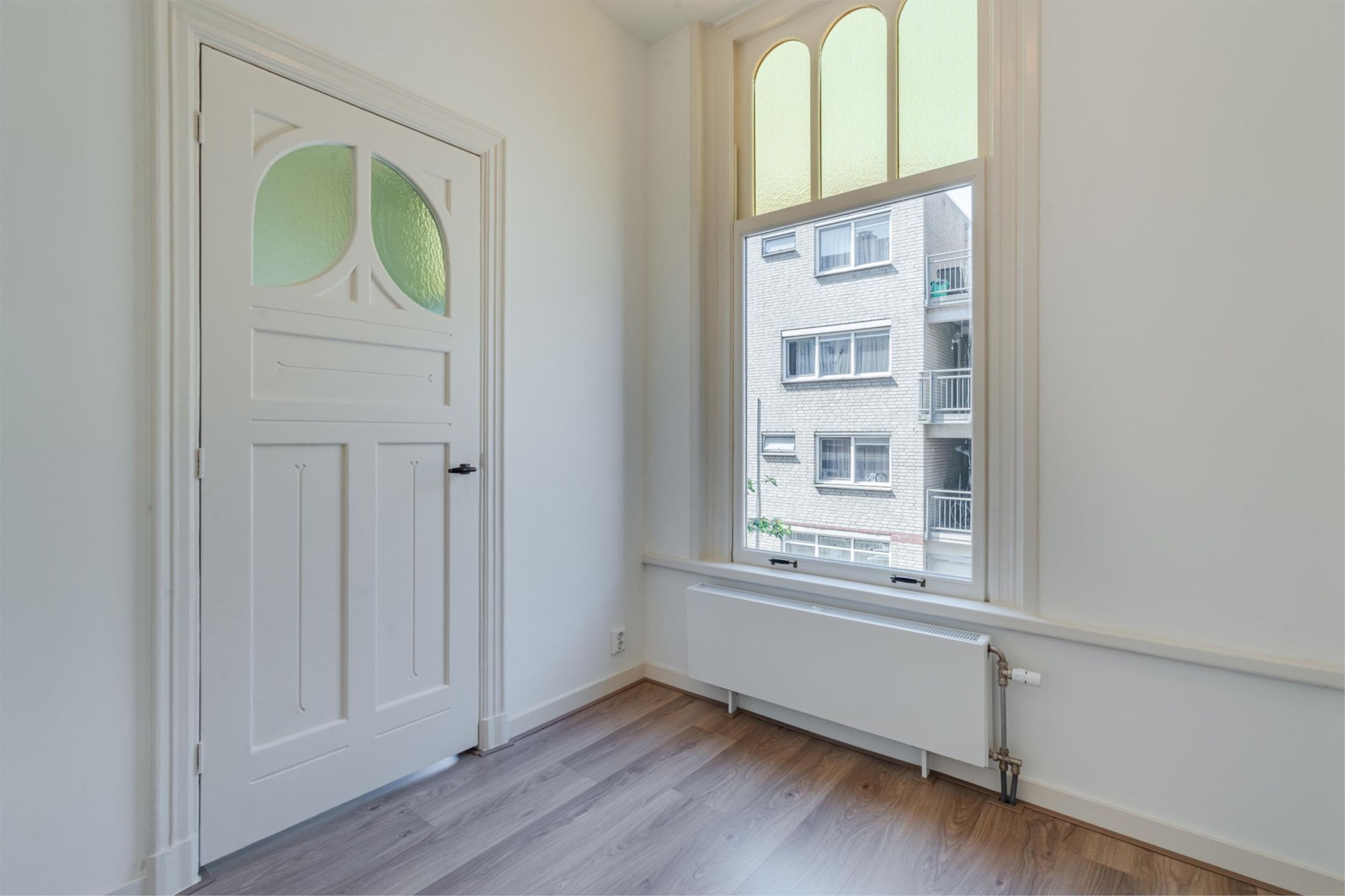 Photo 33 of Van Kinsbergenstraat 1-B