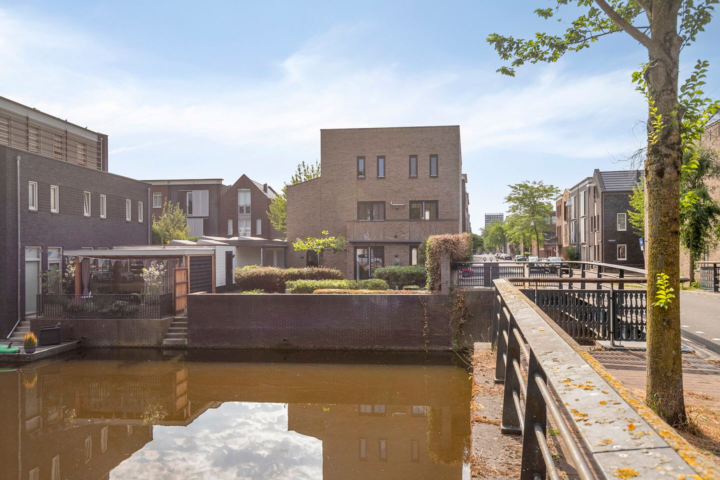 Foto 1 van Uitdamstraat 16