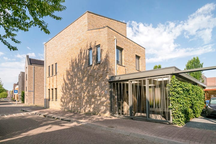 Foto 2 van Uitdamstraat 16