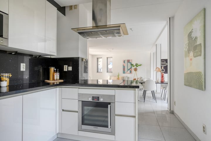 Foto 18 van Uitdamstraat 16