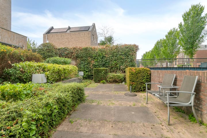 Foto 38 van Uitdamstraat 16