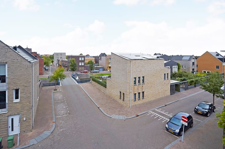 Foto 48 van Uitdamstraat 16