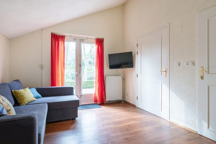 Photo 21 of Bilderdijklaan 36