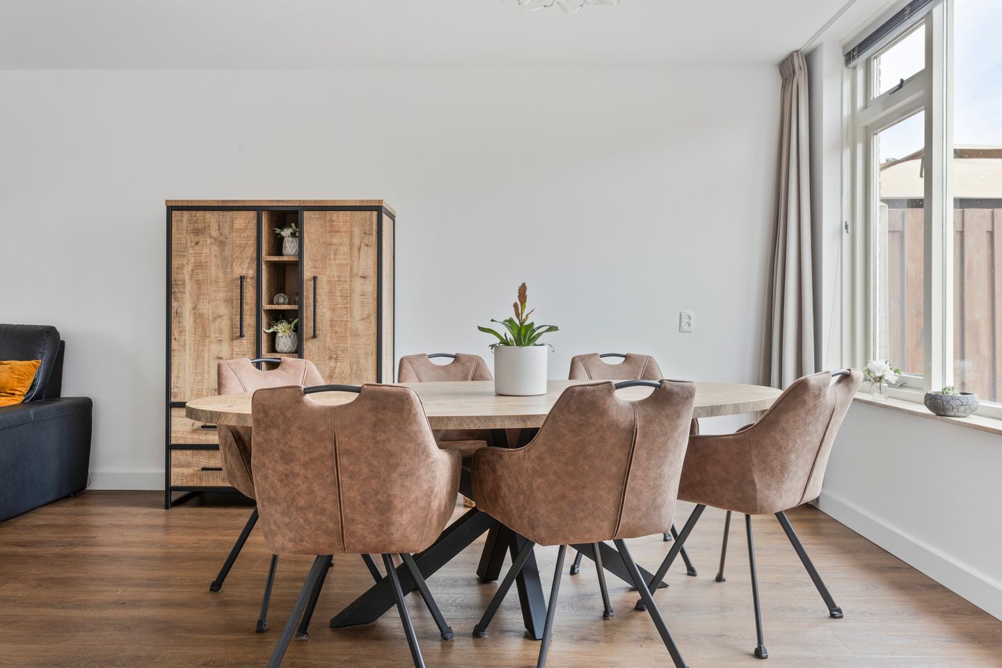 Foto 10 van Zilvermeeuw 102