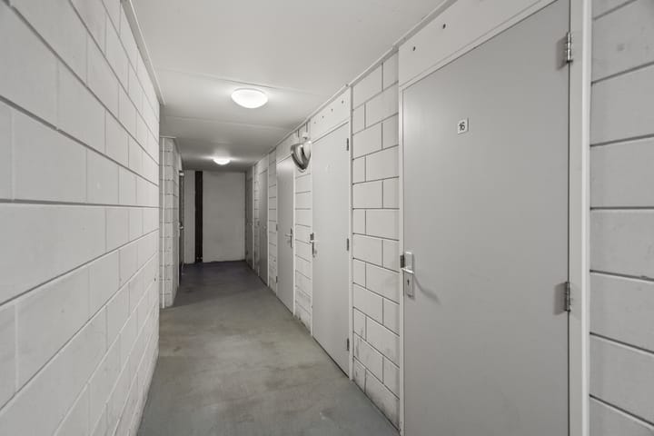 Foto 37 van Dr. Max Euwestraat 16